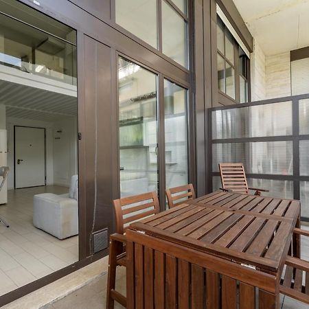 Elegant Loft With Balcony! Milão Exterior foto