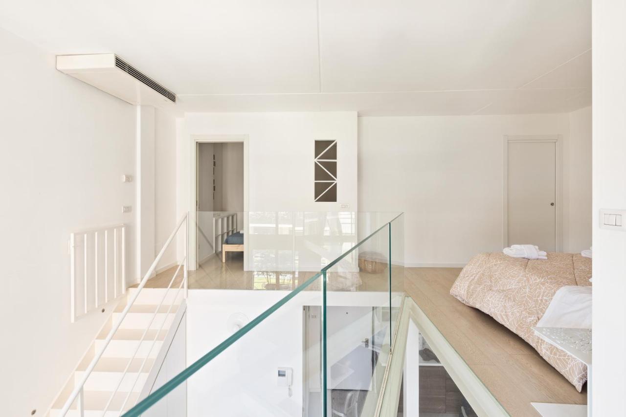 Elegant Loft With Balcony! Milão Exterior foto